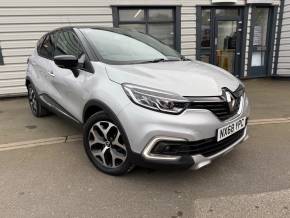 RENAULT CAPTUR 2018 (68) at G T Garages Ltd  Scarborough